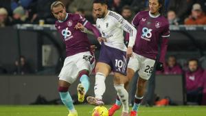 Burnley y Manchester United empataron a dos