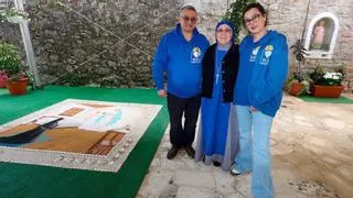 Una alfombra de conchas y devoción en Pontevedra