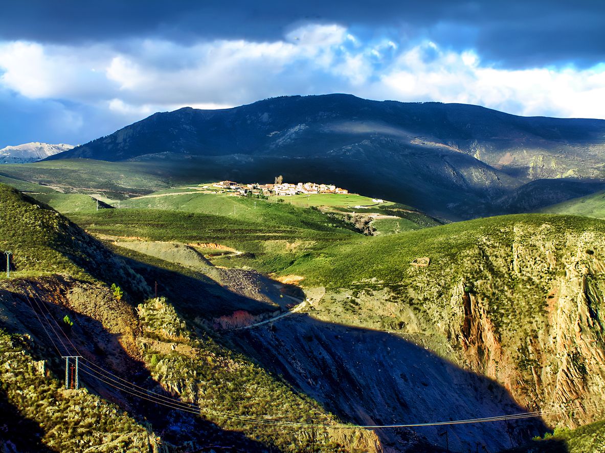 El pueblo de El Atazar en la Sierra Norte de Madrid