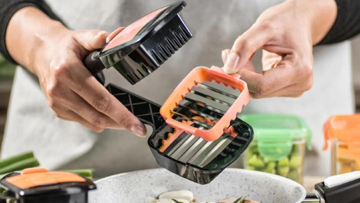 Mañana se esperan colas kilométricas en el Lidl para conseguir el kit de cinco de piezas para cortar ultrarrápido frutas y verduras en dados o rodajas en un solo clic