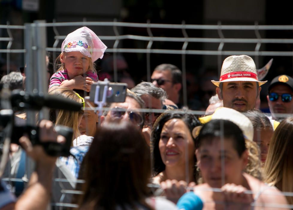 Las imágenes de la primera masceltà de las Hogueras 2019.