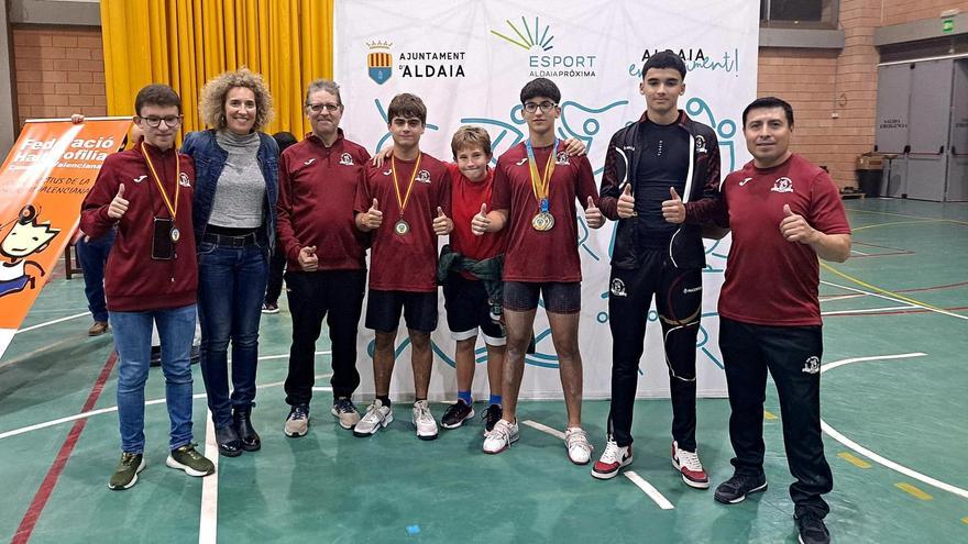 Los halteras del CH Alzira triunfaron en el autonómico de Aldaia.