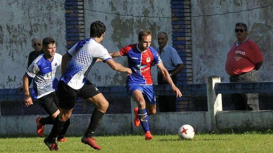 Aimar Gulin, durante el derbi ante el Tuilla.