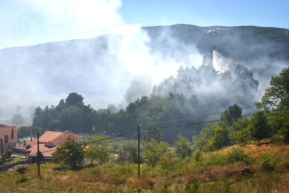 Incendios en Cuntis y Cerponzóns