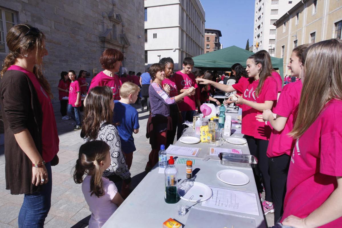 Fira "Ciència entre tots" a Girona Fira "Ciència entre tots" a Girona