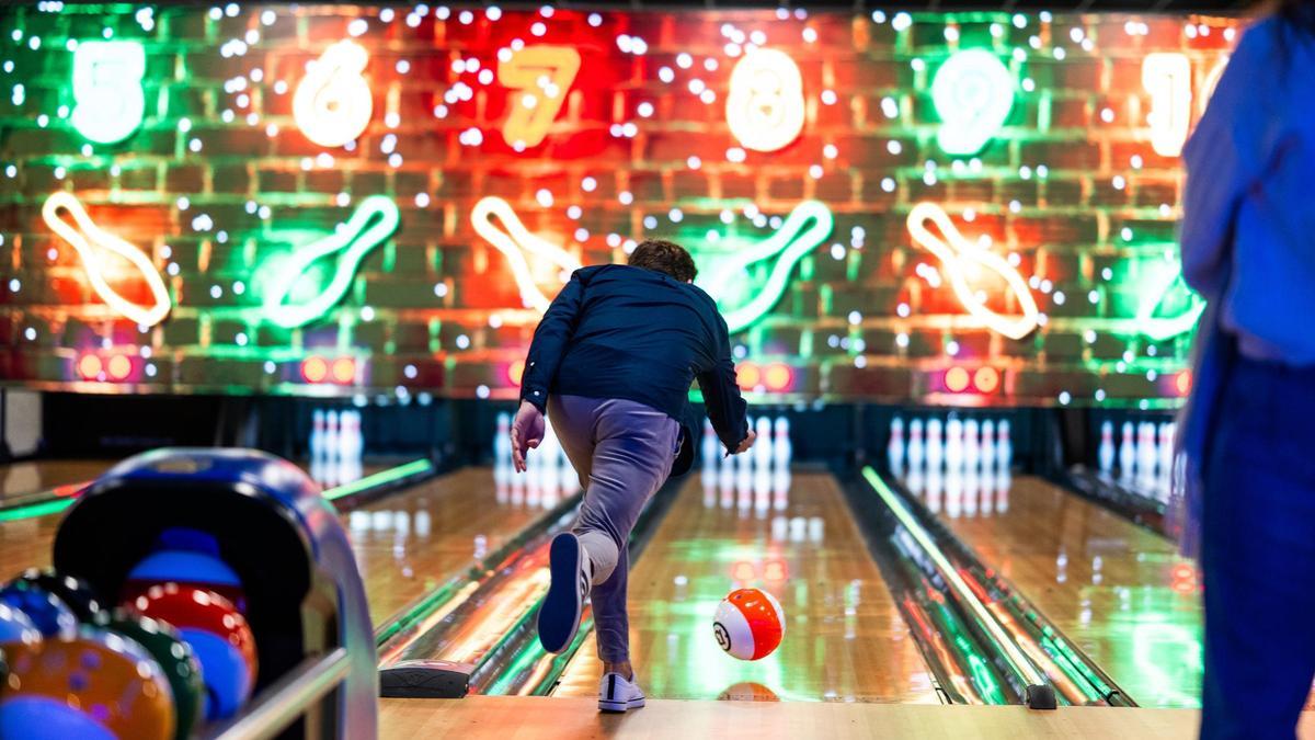 Descubre Ozone Bowling