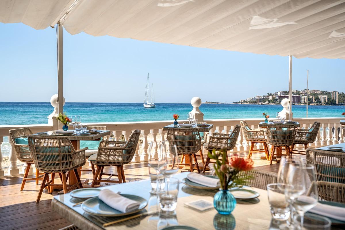 Terraza del restaurante A Popa Sea Club.