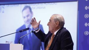 MADRID, 16/01/2026.- El presidente de Globalia y Air Europa, Juan José Hidalgo, interviene este viernes en un desayuno informativo del Foro de la Nueva Economía. EFE/ Javier Lizon