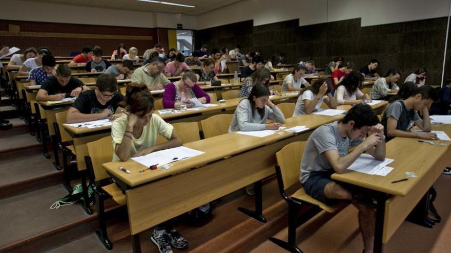 Educación abre la matrícula para certificar el valenciano