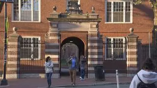 Pánico entre los estudiantes españoles de Harvard tras el veto de Trump: "Tengo mucho miedo de cruzar la frontera"