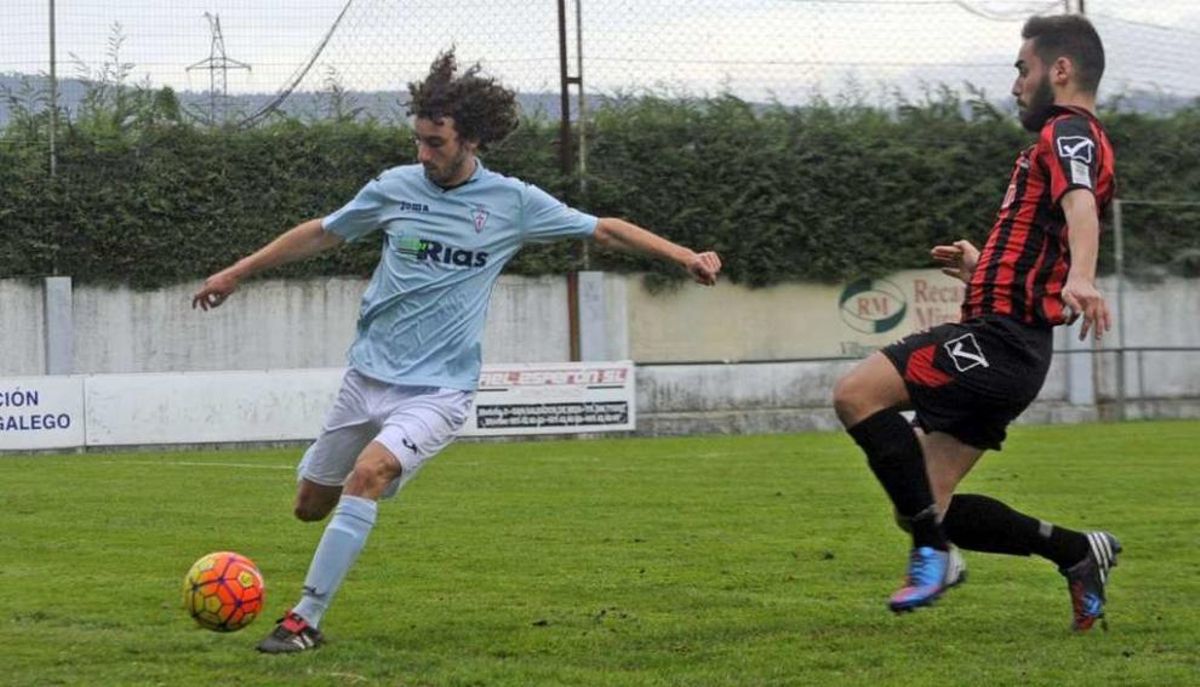 La falta de gol deja al Arosa a la deriva