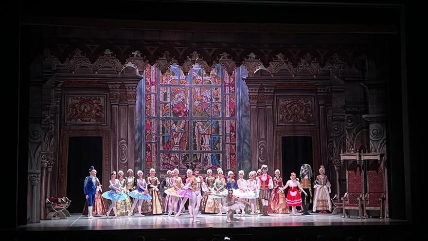 L&#039;elegància del ballet rus de Moscú captiva el teatre El Jardí