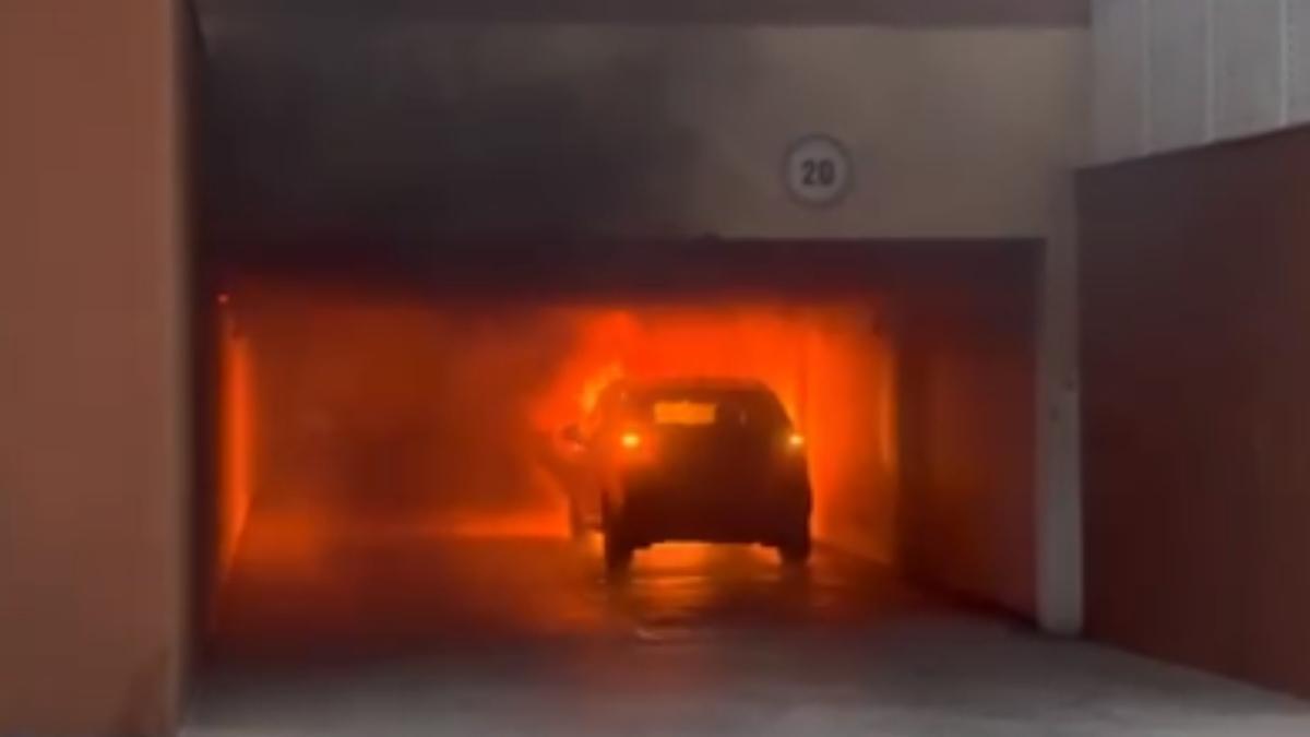 Incendio en el garaje de una urbanización de Las Palmas de Gran Canaria