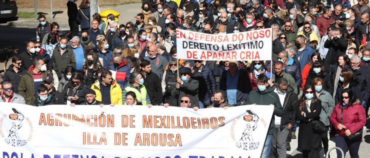 La protesta de los bateeiros en Santiago, el domingo.   | //  X. ÁLVAREZ