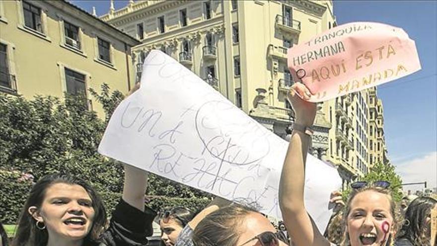 Fiscales piden un agravante para los delitos contra la mujer