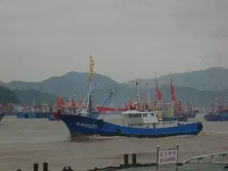 La Eurocámara inicia la “guerra” contra la pesca china para preservar la flota de la UE