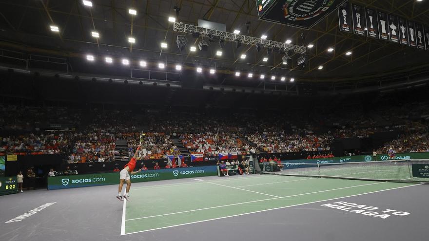 Ambientazo y muchos Vips en la Fonteta para ver a España en la Davis