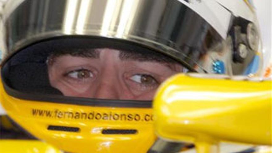 Hamilton domina, Alonso se hunde y Ferrari continúa con problemas