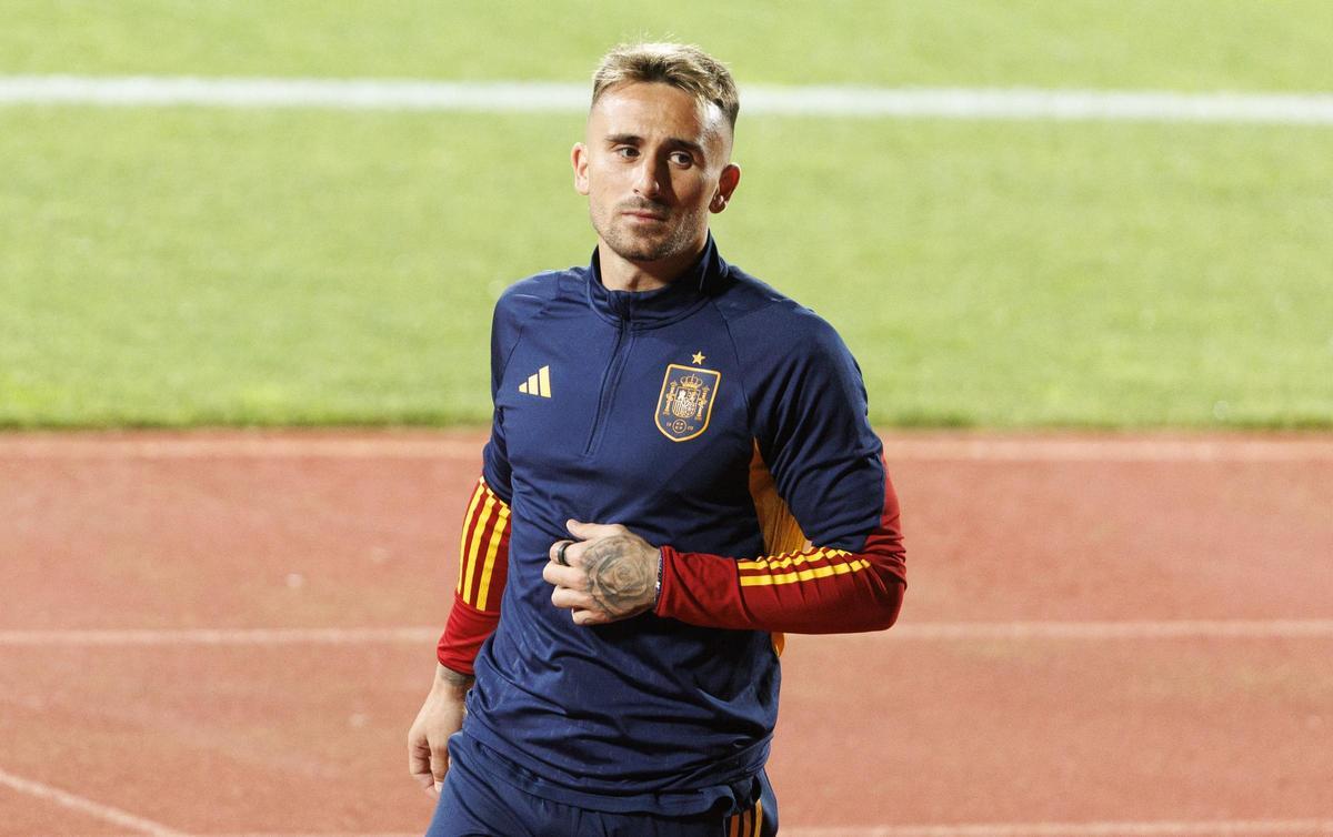 Aleix García,  del Bayer Leverkusen, internacional con España en 8 ocasiones.