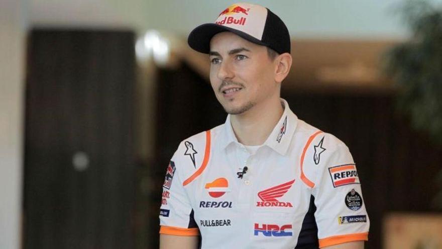 Lorenzo, recién operado, se perderá los primeros ensayos de Malasia