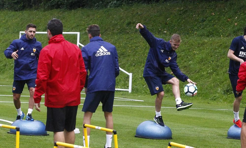 Negredo, uno de los protagonistas del lluvioso día