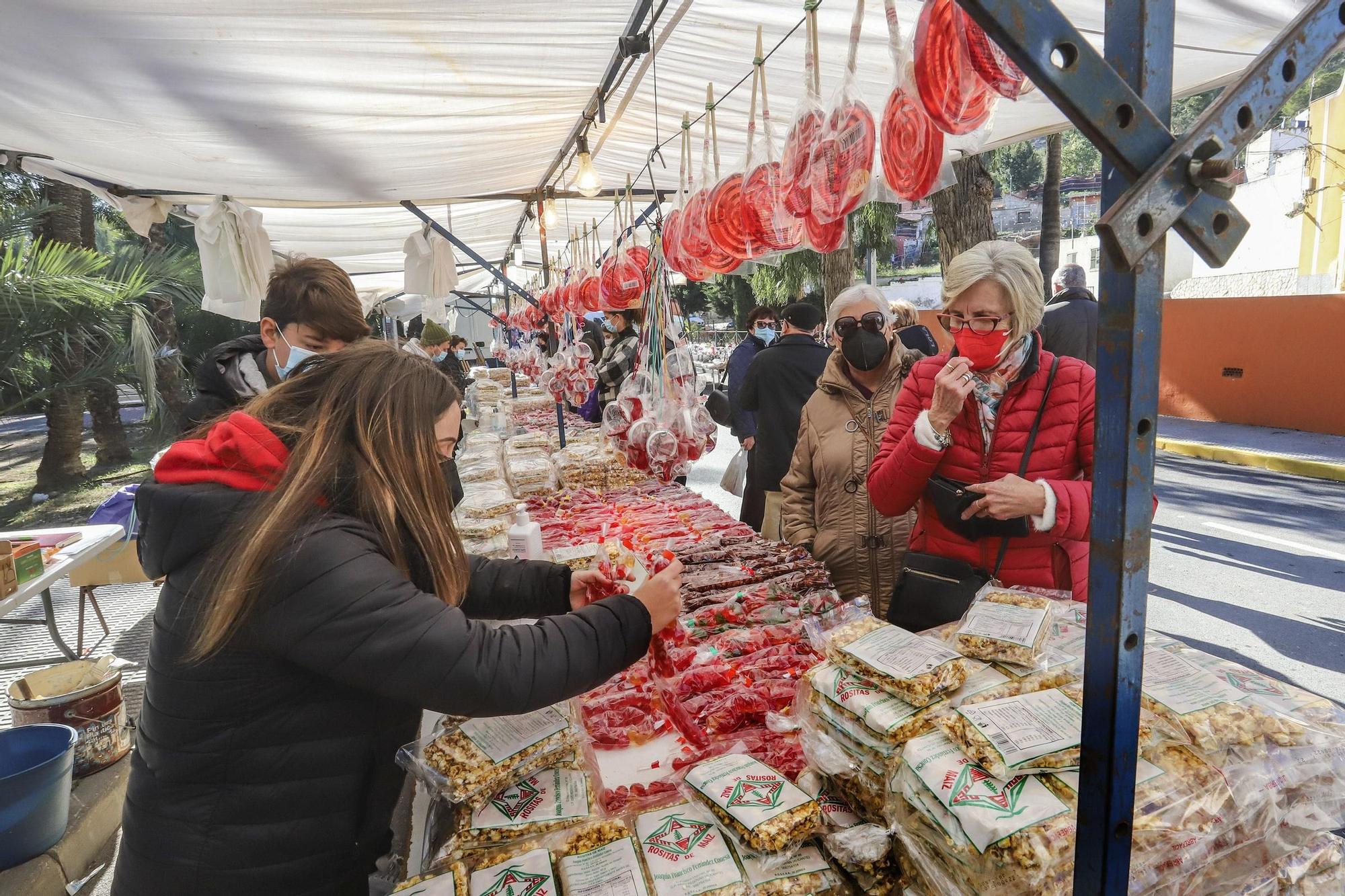 Orihuela: un San Antón con mascarilla