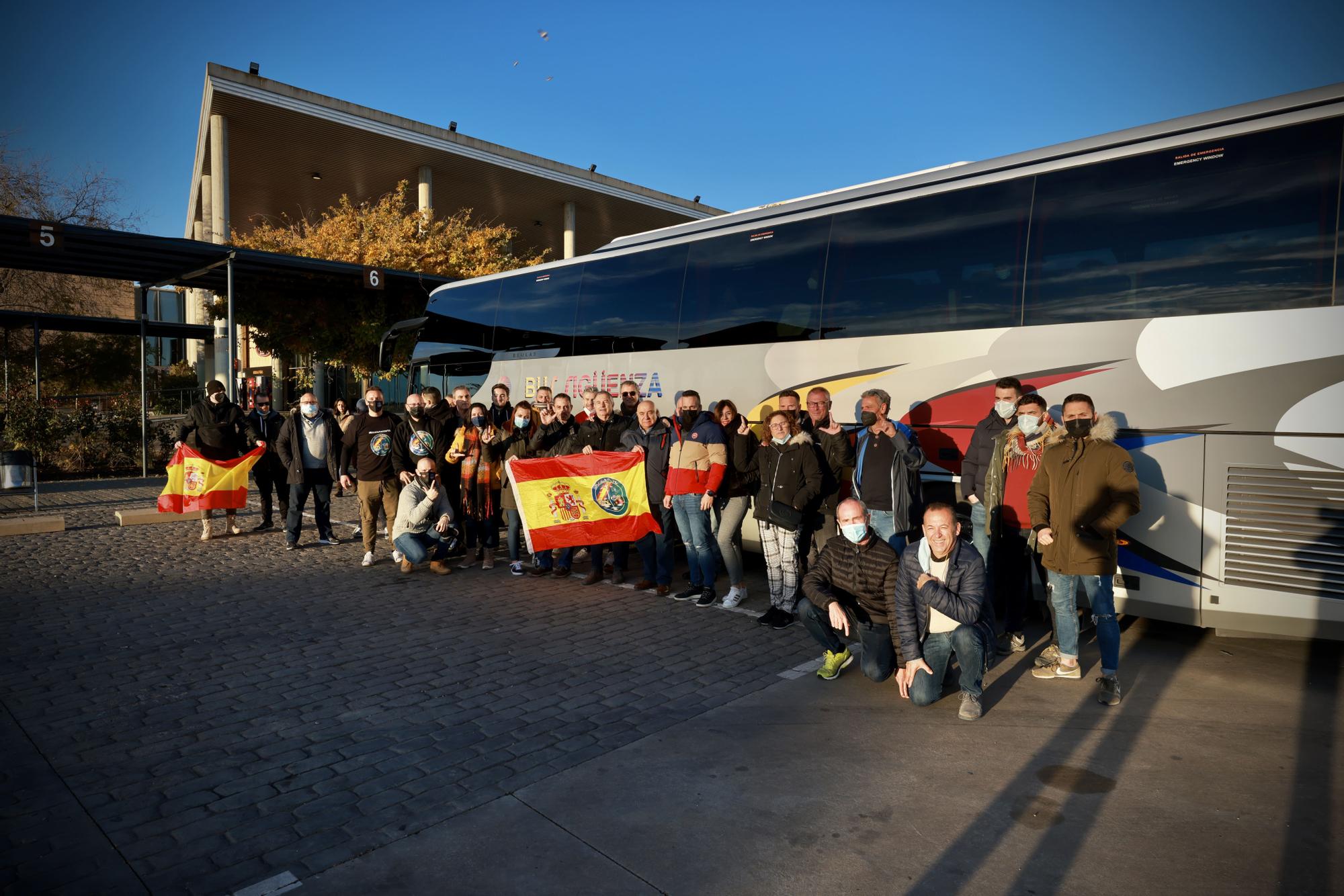 Representación de policías y guardias civiles alicantinos en la manifestación en contra de la "Ley Mordaza" en Madrid