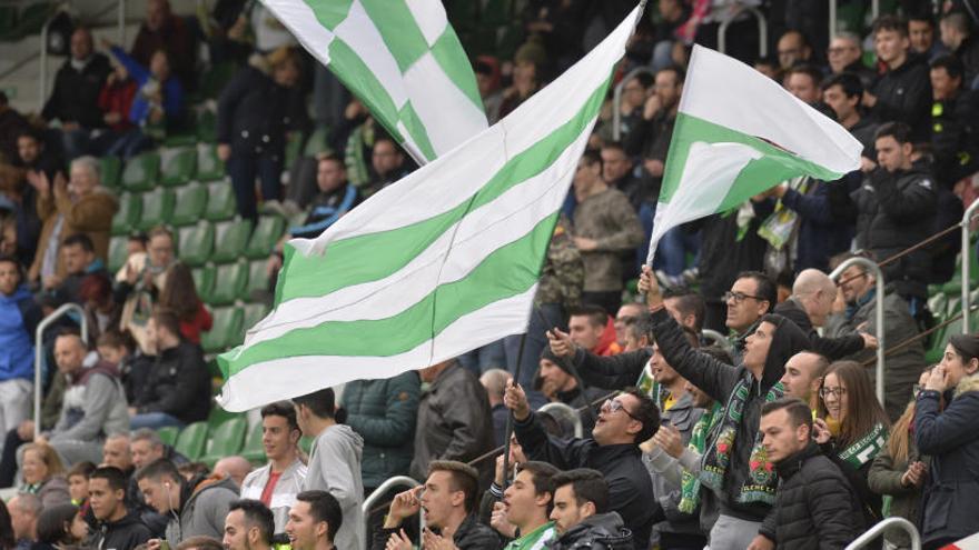 Aficionados del Elche, durante el partido del pasado domingo frente al Atlético Saguntino