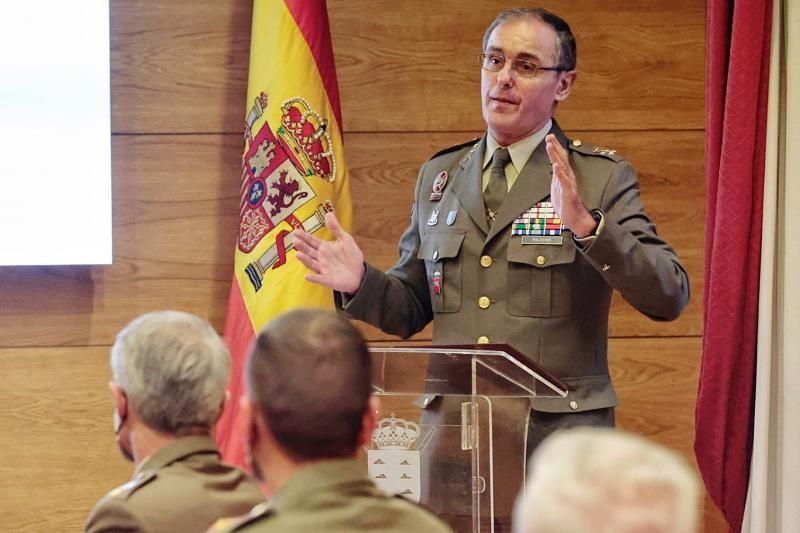 El Mando de Canarias entrega los primeros nombramientos de embajadores de la marca Ejército