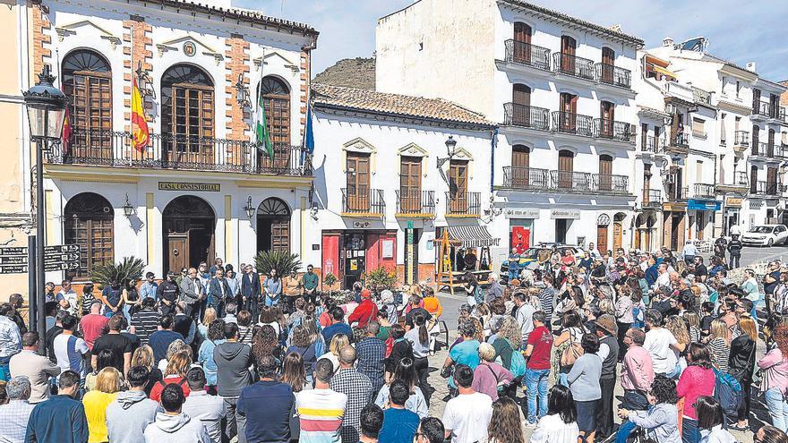 Pizarra, en shock tras el asesinato machista de su vecina Gracia