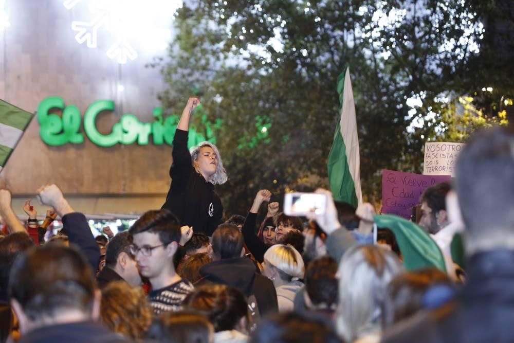 Miles de cordobeses protestan contra el fascismo