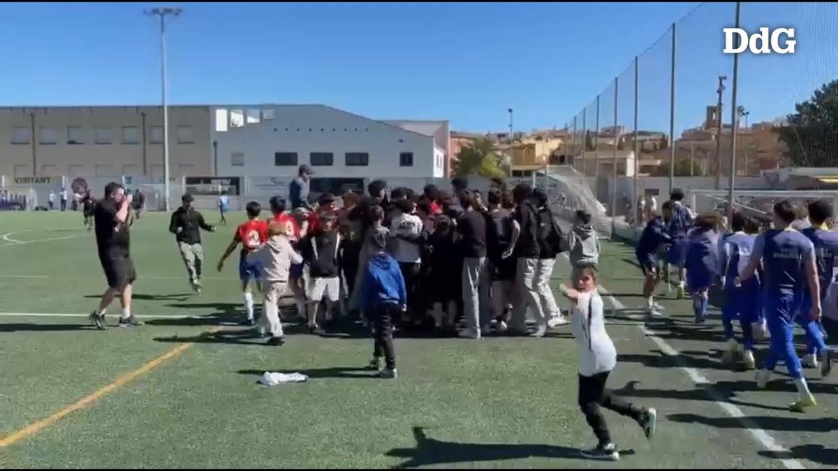 Celebració del gol de penal que classifica el Figueres a les semifinals del MIC.