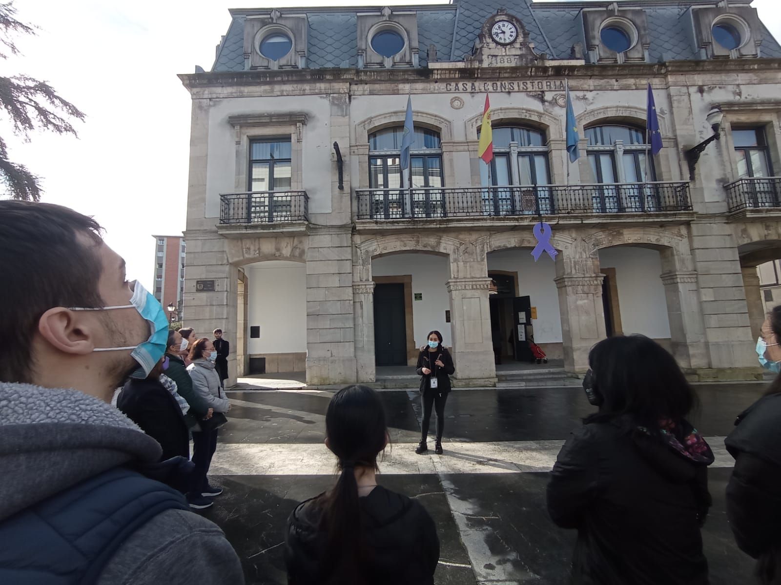 Así ha sido la primera visita guiada a Pola de Siero hecha por los estudiantes de turismo