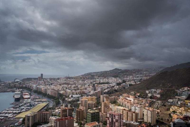 Cinco grandes cruceros coinciden en Tenerife