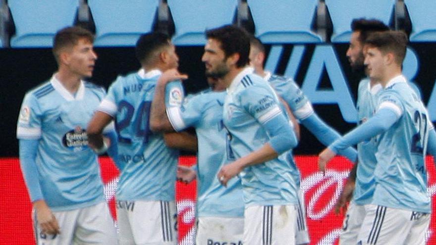 El Celta celebra un gol al Alavés.