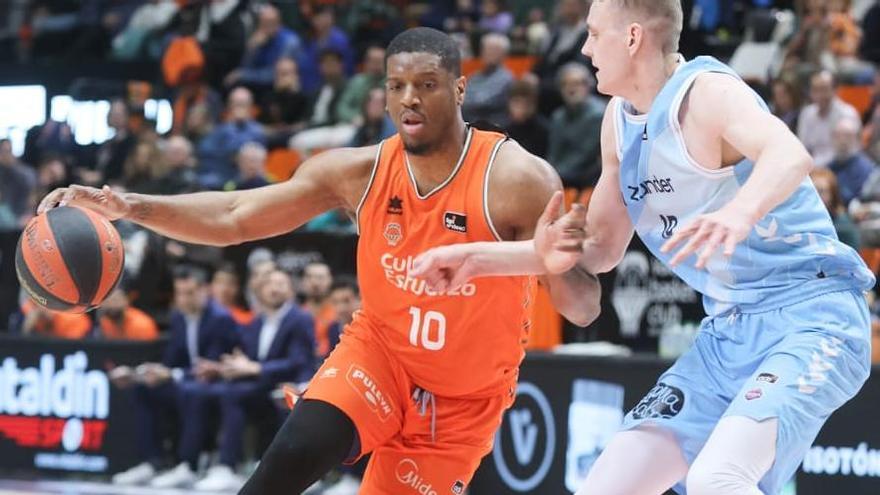 El Valencia Basket suma otro triunfo en la Fonteta