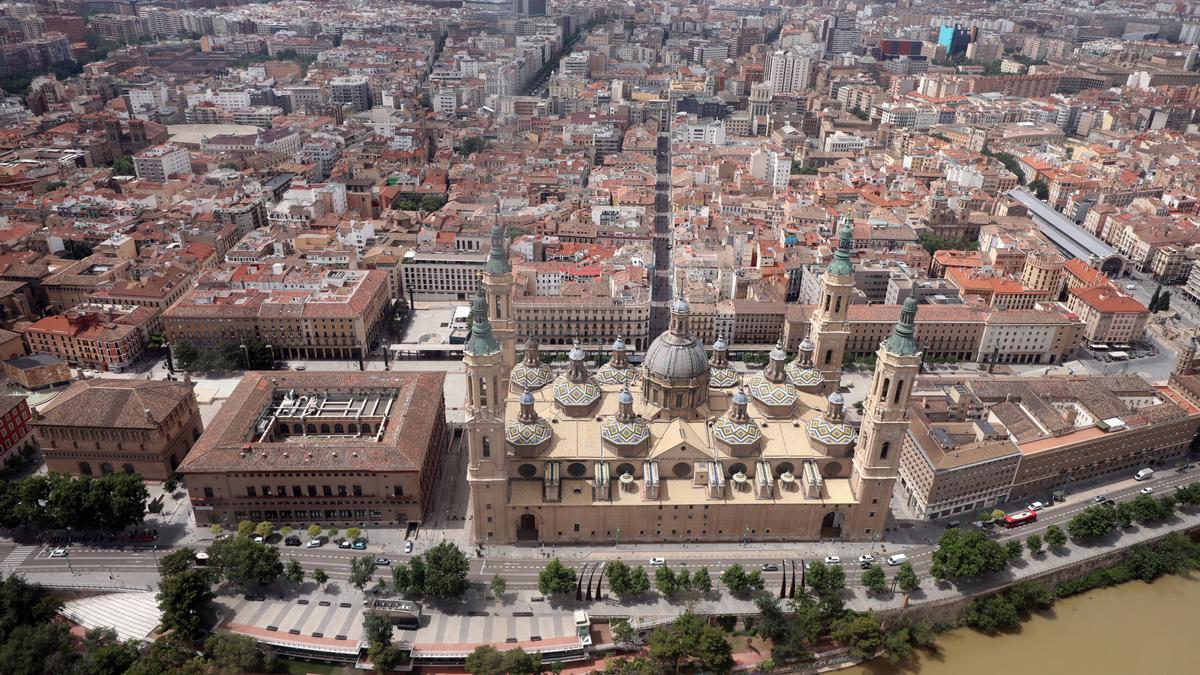 El centro de Zaragoza visto desde el aire.