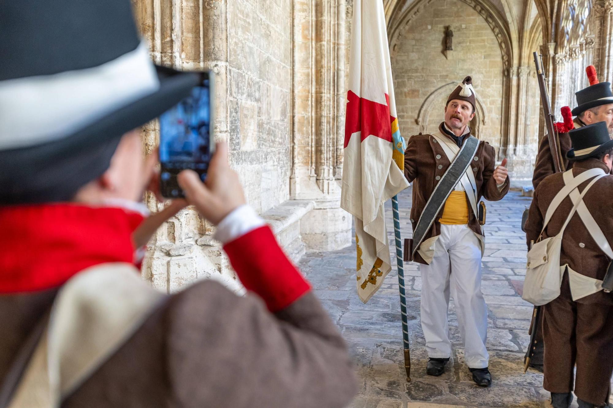 En imágenes | Recreación que conmemora la declaración asturiana de guerra a Napoleón