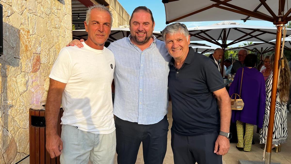 Miquel Àngel Nadal, el CEO de Cap Vermell Group Toni Mir y Toni Nadal
