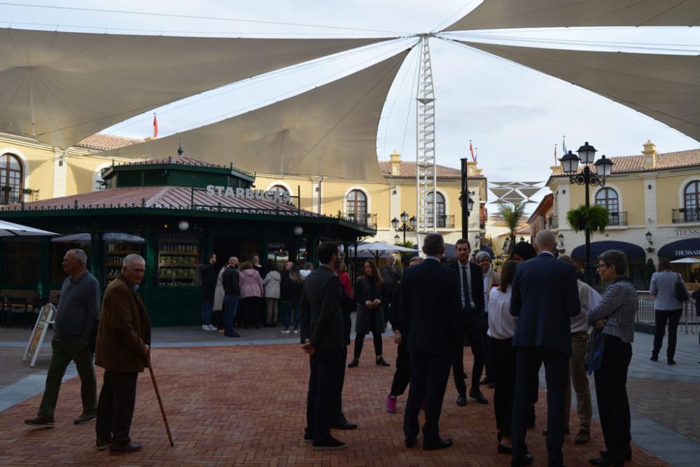 Apertura del outlet de lujo en Plaza Mayor.