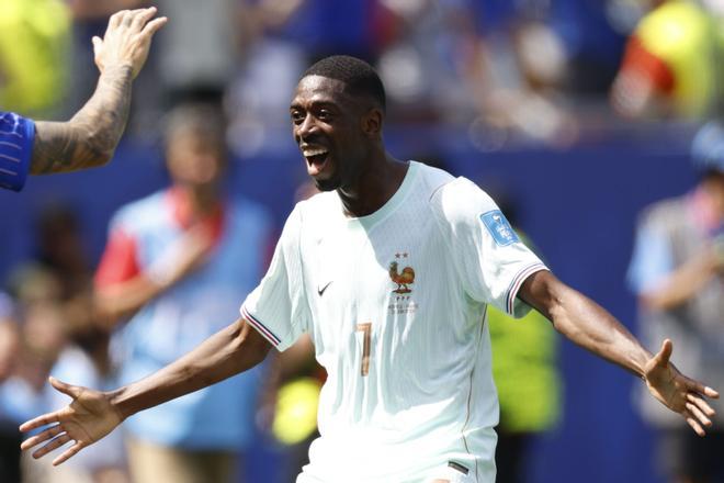 Dembélé sella el liderato ante una Noruega que tiró la toalla antes del partido