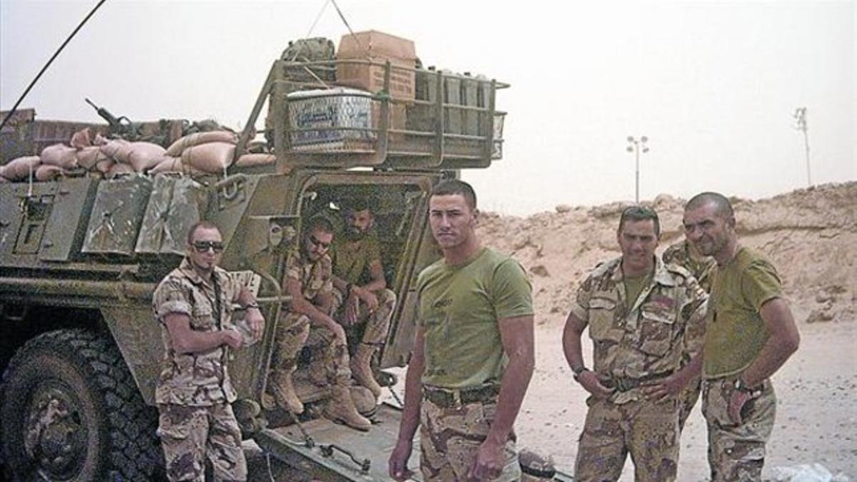 Guerra del Golfo 8Soldados españoles en la frontera de Irak con Kuwait, en mayo del 2004.