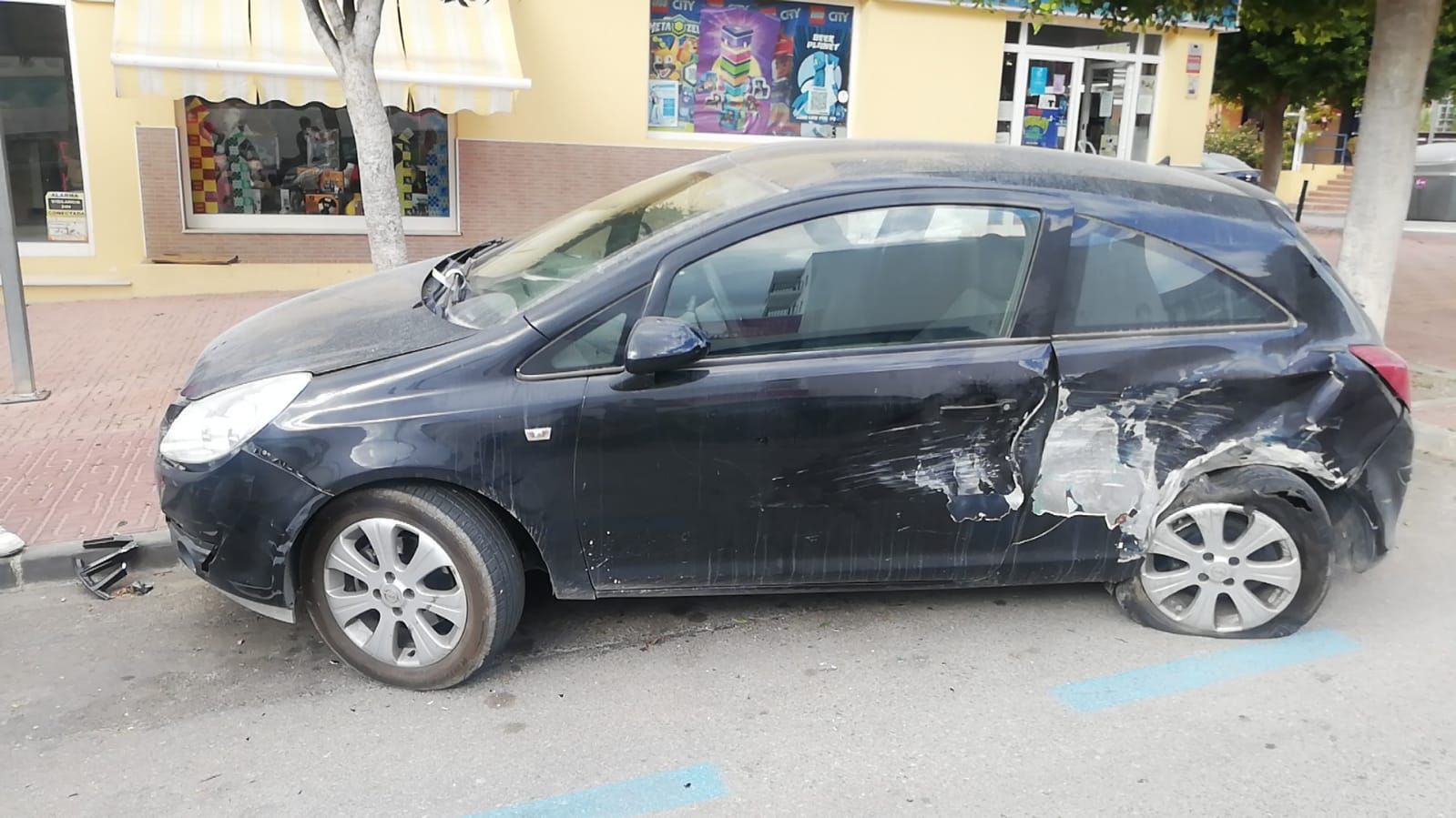 Descubre las fotos de los nueve coches dañados por el choque en Sant Antoni