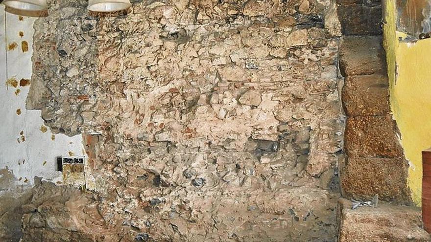 Aparece un muro romano de tres metros de altura en Mérida