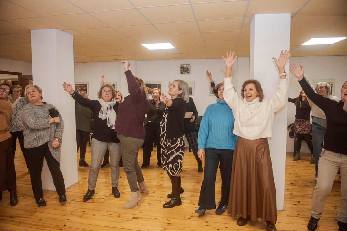 Las comparsas de A Coruña calientan motores para el Carnaval 2026