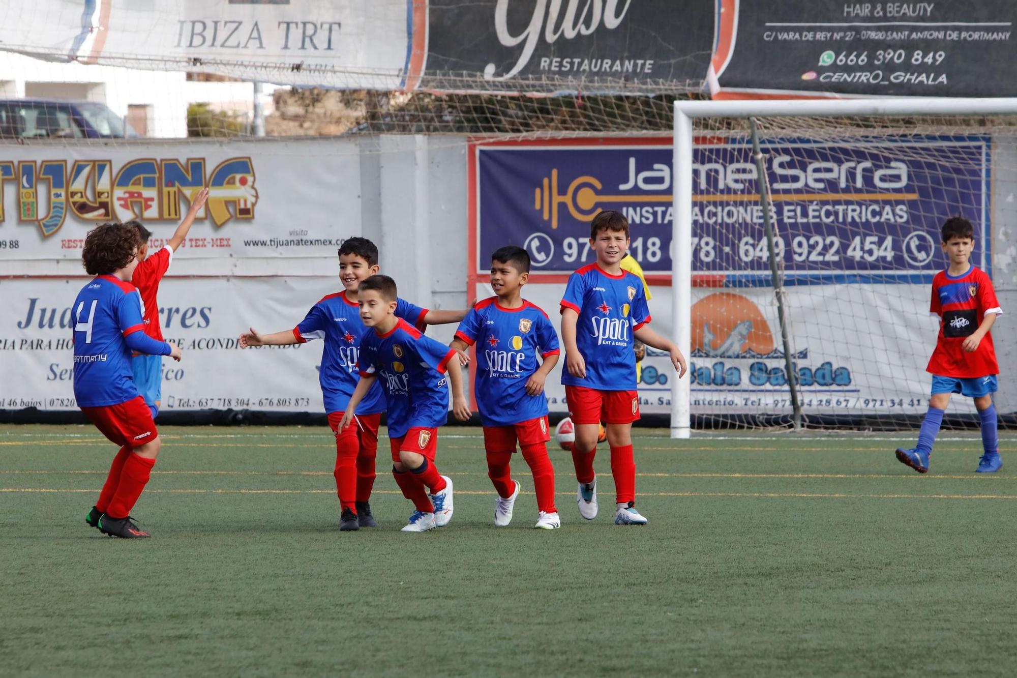 Todas las imágenes del torneo de fútbol Fibwi en Ibiza