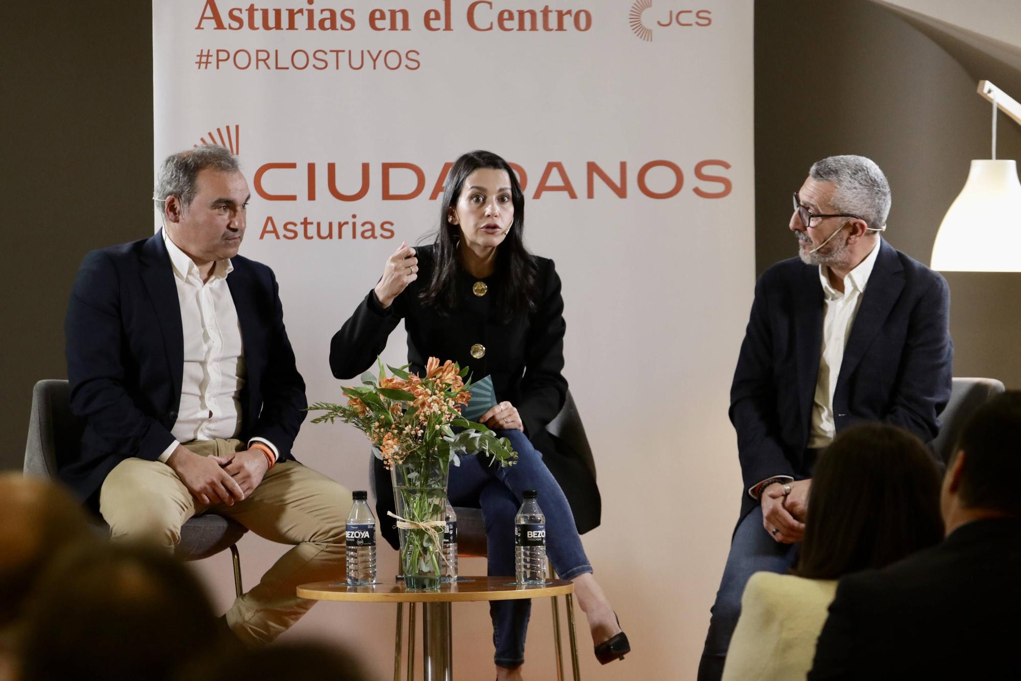 El acto de Inés Arrimadas en Gijón, en imágenes