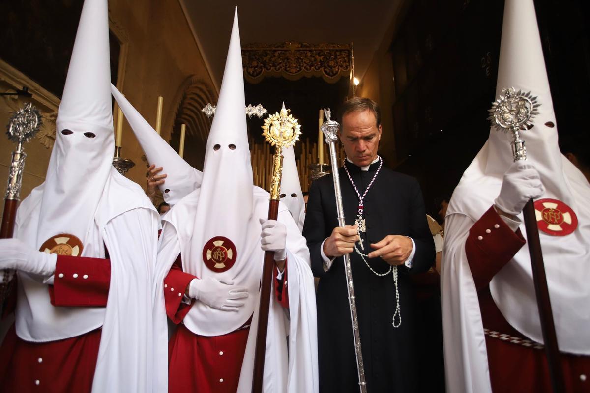 La iglesia de San Nicolás abre el camino a la Hermandad de la Sentencia La iglesia de San Nicolás abre el camino a la Hermandad de la Sentencia