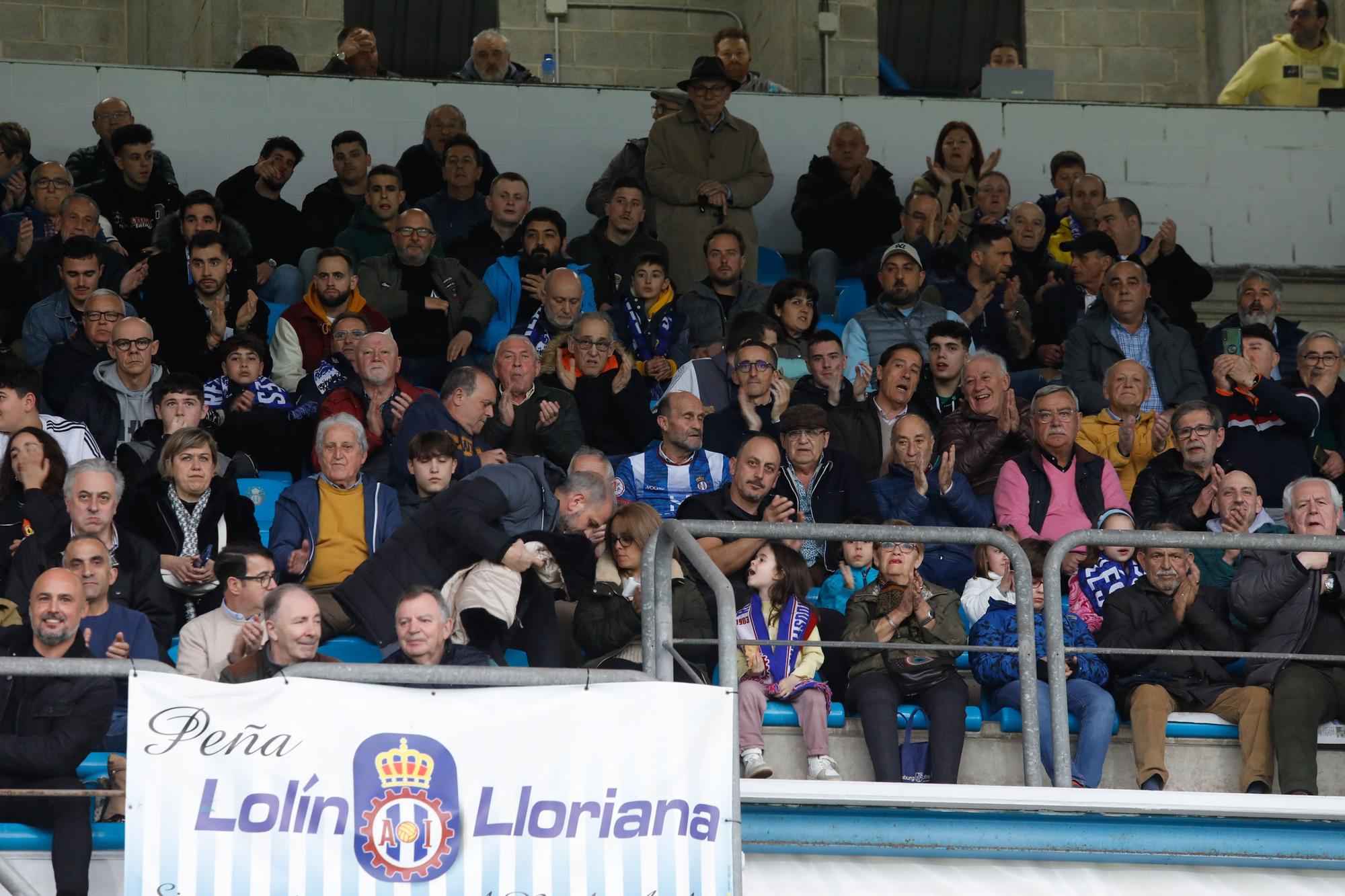 Las imágenes de la victoria (2-0) del Real Avilés antes más de 3.000 espectadores en el Suárez Puerta