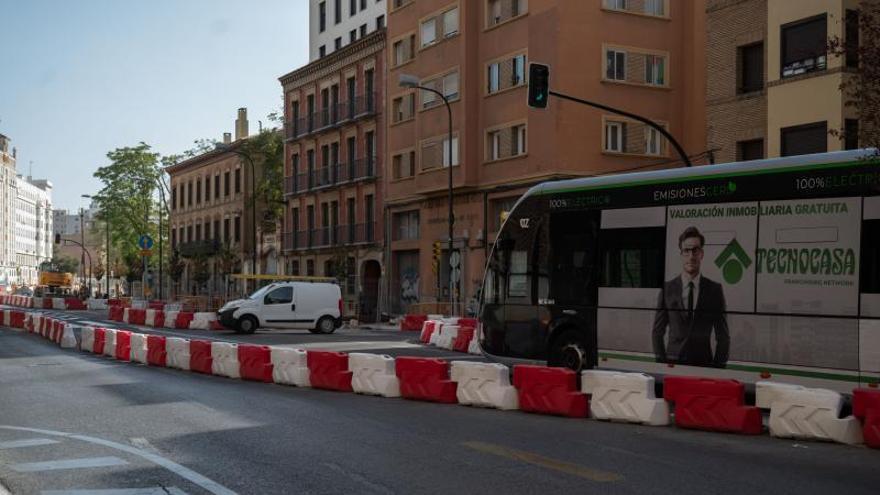 Estas son las 18 líneas del bus que permanecen desviadas por las obras en Zaragoza